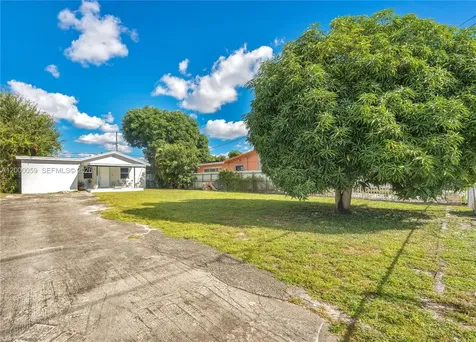 827 NW 114th Street Miami FL 33168