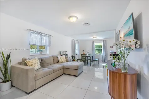827 NW 114th Street Miami FL 33168
