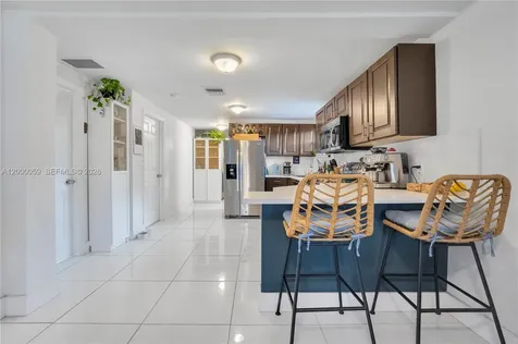 827 NW 114th Street Miami FL 33168