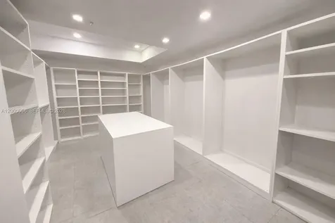 17301 Biscayne Boulevard North Miami Beach FL 33160