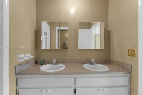3868 SW 107th Avenue Miami FL 33165
