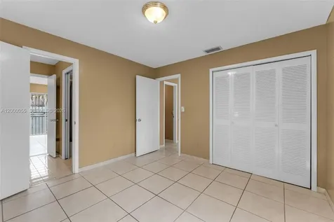 3868 SW 107th Avenue Miami FL 33165