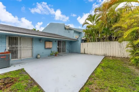 3868 SW 107th Avenue Miami FL 33165