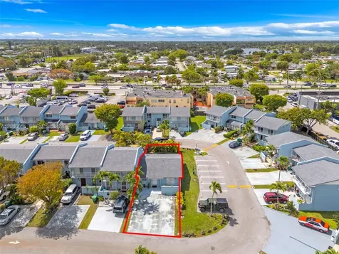 3868 SW 107th Avenue Miami FL 33165