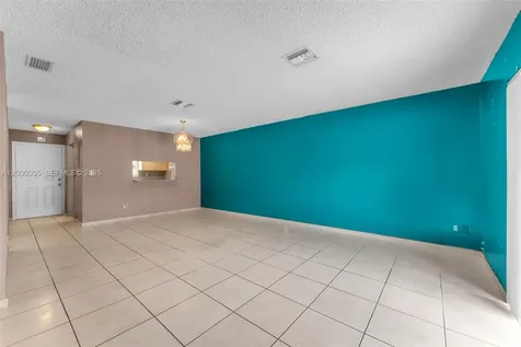 3868 SW 107th Avenue Miami FL 33165