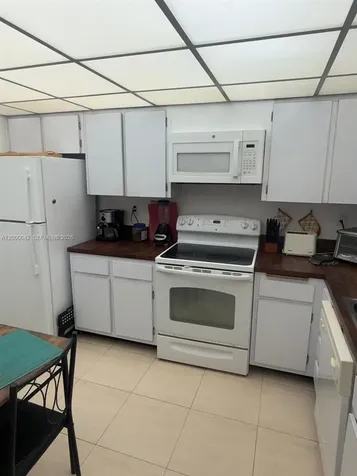 201 Crandon Boulevard Key Biscayne FL 33149