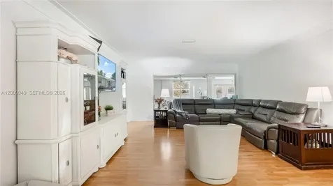 4020 SW 2nd Street Plantation FL 33317