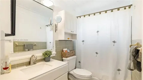 4020 SW 2nd Street Plantation FL 33317