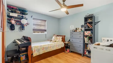 4020 SW 2nd Street Plantation FL 33317