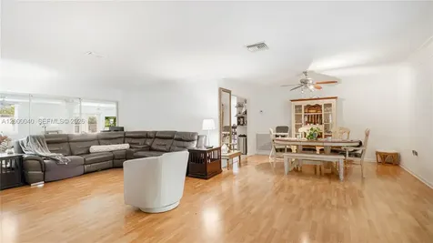 4020 SW 2nd Street Plantation FL 33317