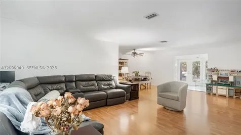 4020 SW 2nd Street Plantation FL 33317