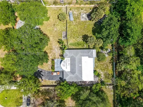 4020 SW 2nd Street Plantation FL 33317