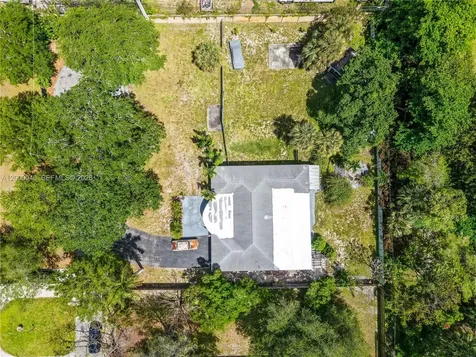 4020 SW 2nd Street Plantation FL 33317