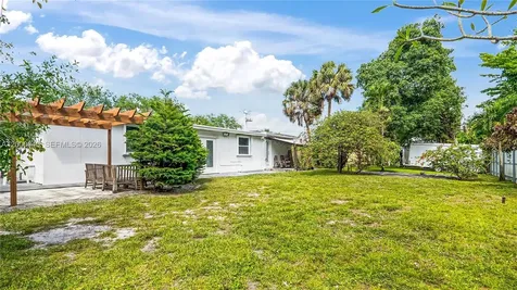 4020 SW 2nd Street Plantation FL 33317