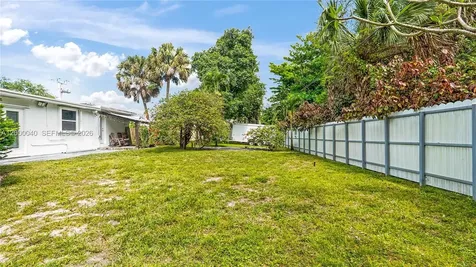 4020 SW 2nd Street Plantation FL 33317