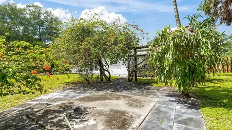 4020 SW 2nd Street Plantation FL 33317