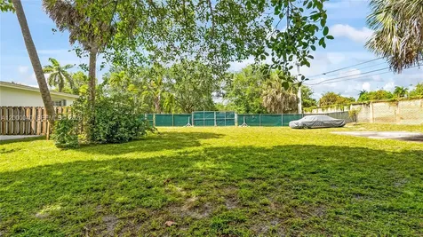 4020 SW 2nd Street Plantation FL 33317