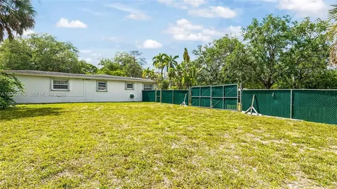 4020 SW 2nd Street Plantation FL 33317