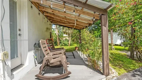 4020 SW 2nd Street Plantation FL 33317