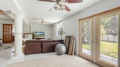 4020 SW 2nd Street Plantation FL 33317