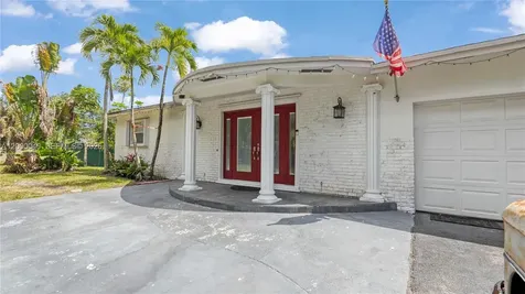 4020 SW 2nd Street Plantation FL 33317