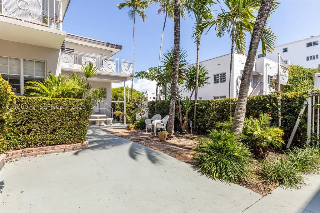717 Espanola Way Miami Beach FL 33139