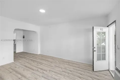 717 Espanola Way Miami Beach FL 33139