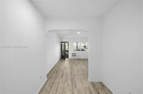 717 Espanola Way Miami Beach FL 33139