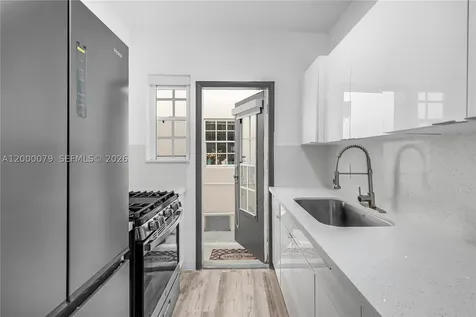717 Espanola Way Miami Beach FL 33139
