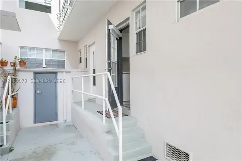 717 Espanola Way Miami Beach FL 33139