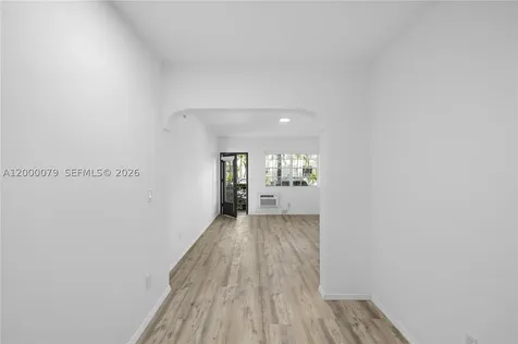 717 Espanola Way Miami Beach FL 33139