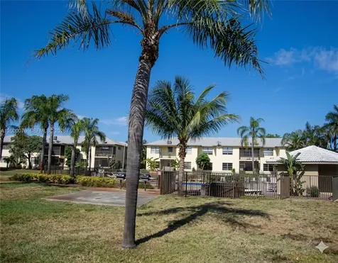 2307 Linton Ridge Circle Delray Beach FL 33444