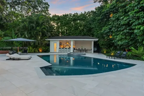 4800 Bay Point Road Miami FL 33137
