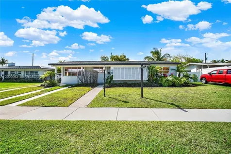 9401 Jamaica Drive Cutler Bay FL 33189