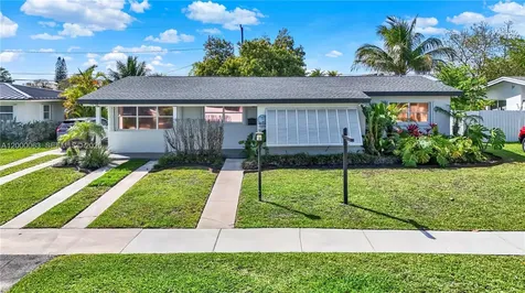 9401 Jamaica Drive Cutler Bay FL 33189
