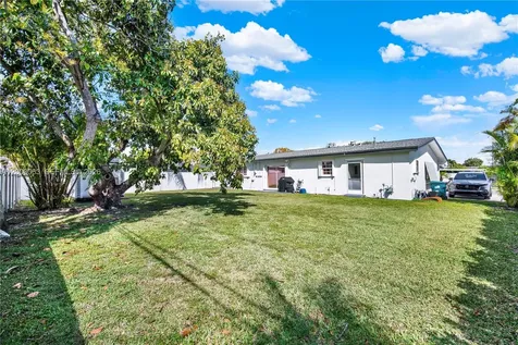9401 Jamaica Drive Cutler Bay FL 33189