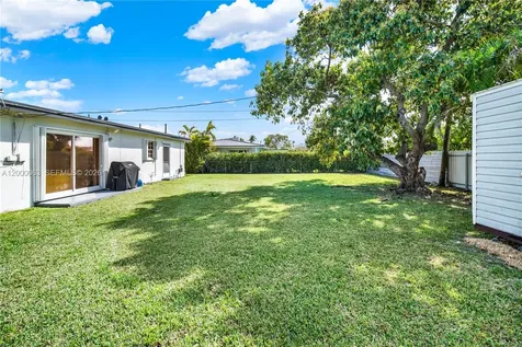 9401 Jamaica Drive Cutler Bay FL 33189