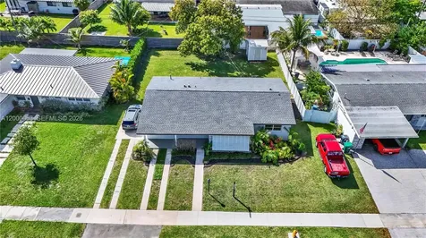9401 Jamaica Drive Cutler Bay FL 33189