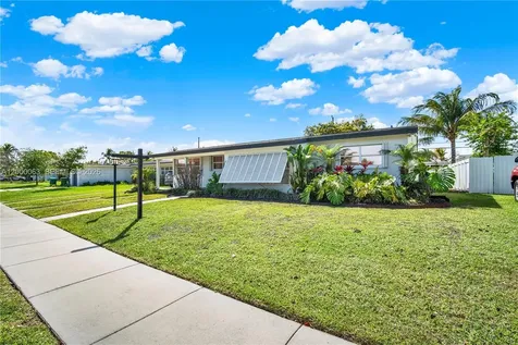 9401 Jamaica Drive Cutler Bay FL 33189