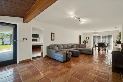 9401 Jamaica Drive Cutler Bay FL 33189