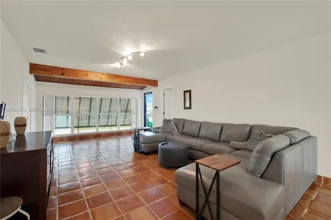 9401 Jamaica Drive Cutler Bay FL 33189