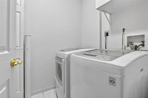 18671 Collins Avenue Sunny Isles Beach FL 33160