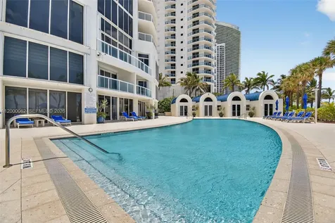 18671 Collins Avenue Sunny Isles Beach FL 33160