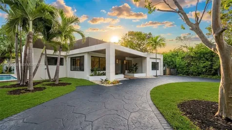 12600 Ixora Road North Miami FL 33181