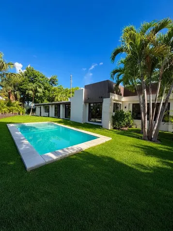 12600 Ixora Road North Miami FL 33181