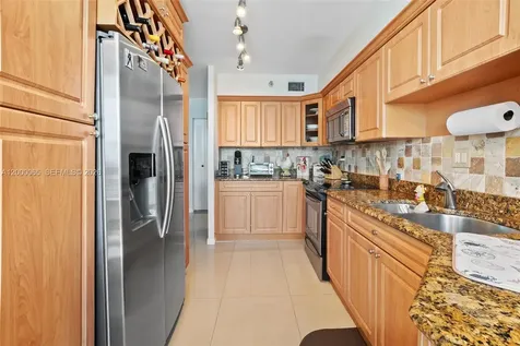 19101 NE 36th Court Aventura FL 33180