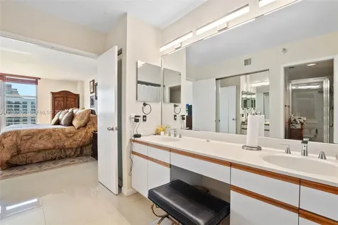 19101 NE 36th Court Aventura FL 33180