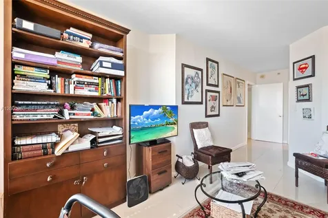 19101 NE 36th Court Aventura FL 33180