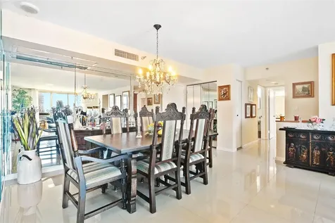 19101 NE 36th Court Aventura FL 33180