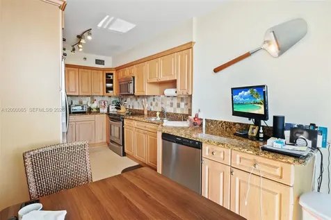 19101 NE 36th Court Aventura FL 33180